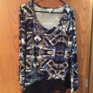 Top with asymmetrical hem